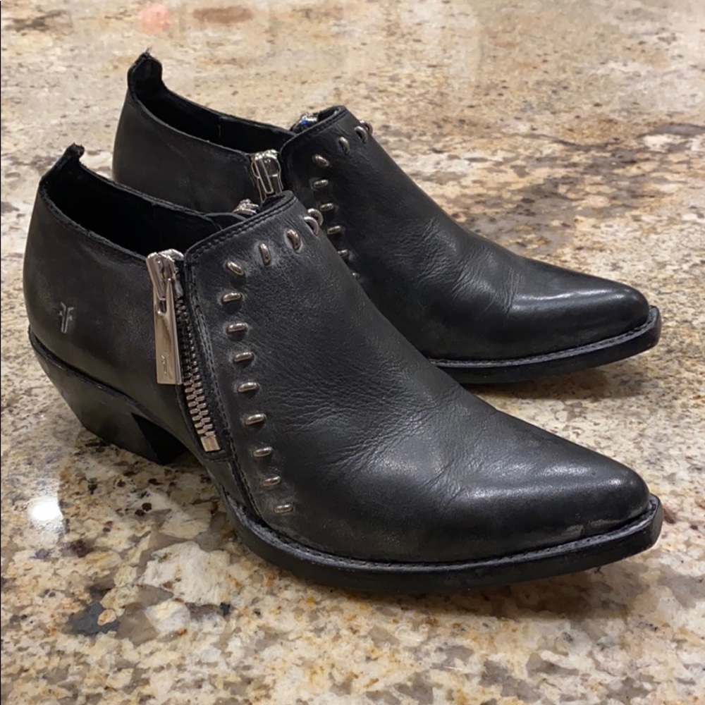 Frye Sacha Rebel Shootie boots